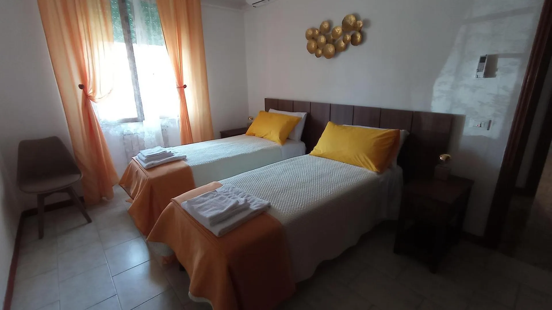 Dom Idea Apartment Pisa Italy